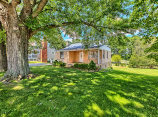 608 Wyandotte St, Irwin, PA 15642