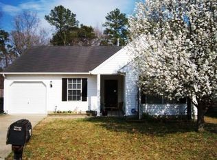 339 Circuit Ln, Newport News, VA 23608