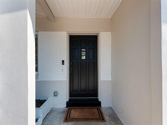 3rd image of 1106 Connecticut Rd