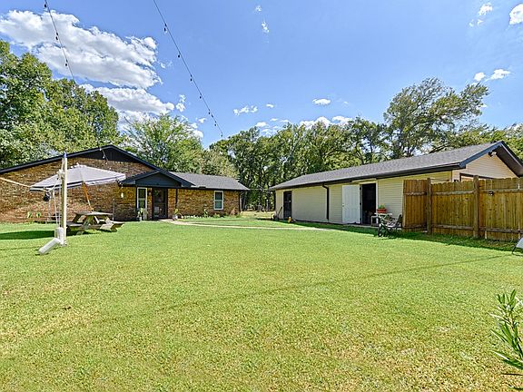 4th image of 206 Saint Michaels Cir