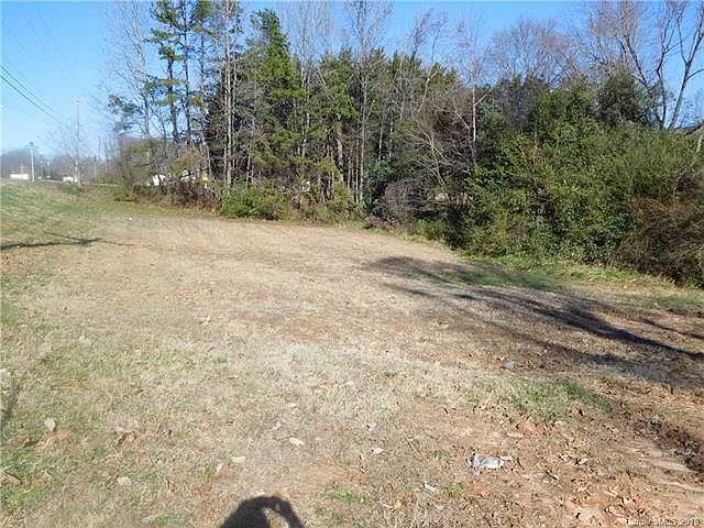 2nd image of 3505 Union Rd