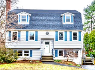 8 Thistle Ln, Billerica, MA 01821