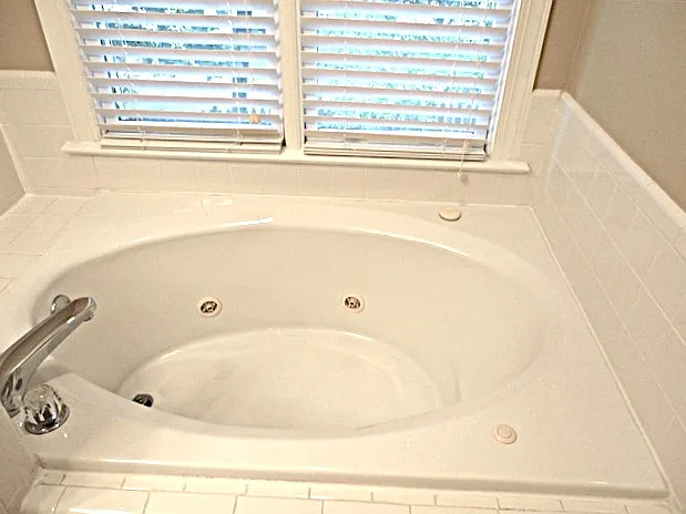 4812 Forest Highland Dr — Photo 13