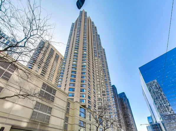 401 E Ontario St APT 4506, Chicago, IL 60611