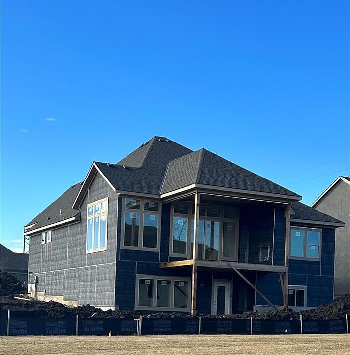 2nd image of 2404 W 146th St