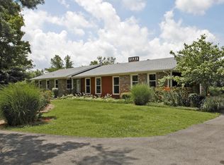 4223 Bledsoe St, Westmoreland, TN 37186