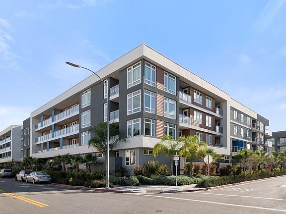 3rd image of 5925 Charlotte Dr Unit 202