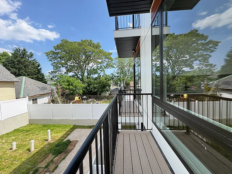 40 Lembeck Ave #207 — Photo 10