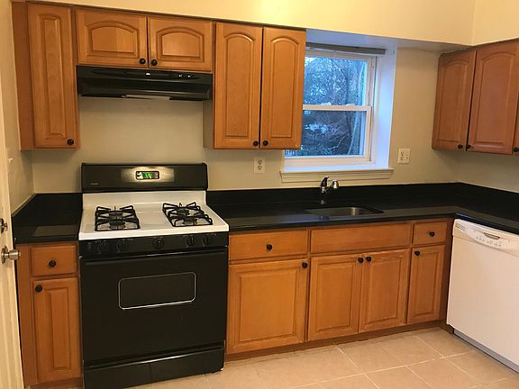 2nd image of 5848 Mount Vernon Dr #5848