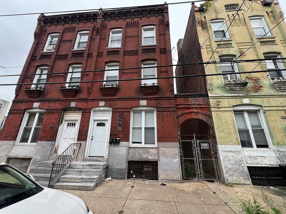 1st image of 2123 N Uber St Floor 1