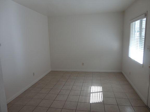 2nd image of 1112 Seacoast Dr APT 7