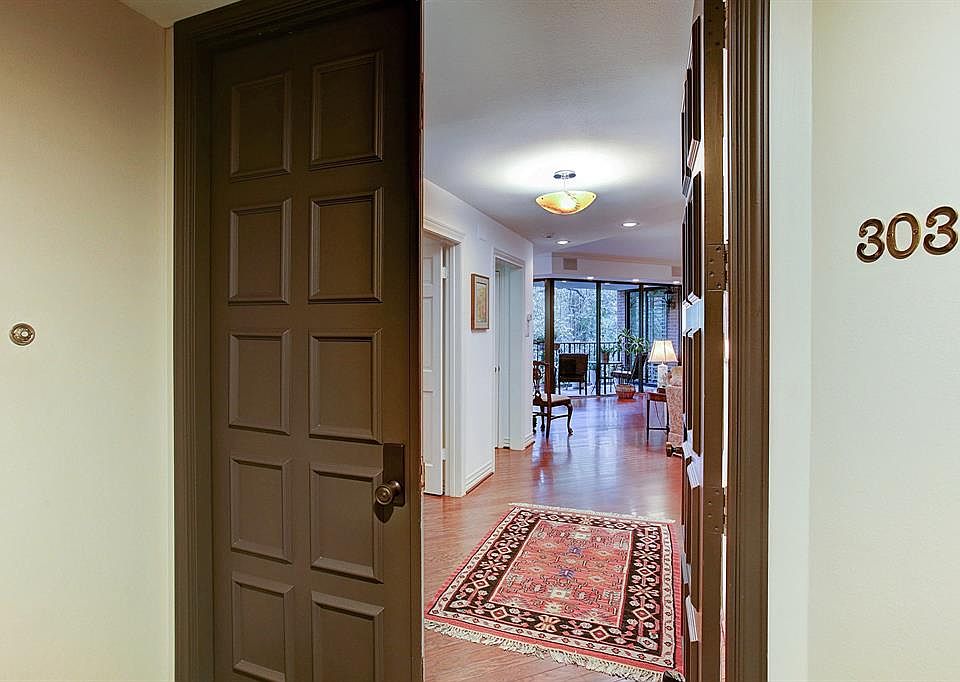 1st image of 9333 Memorial Dr APT 303