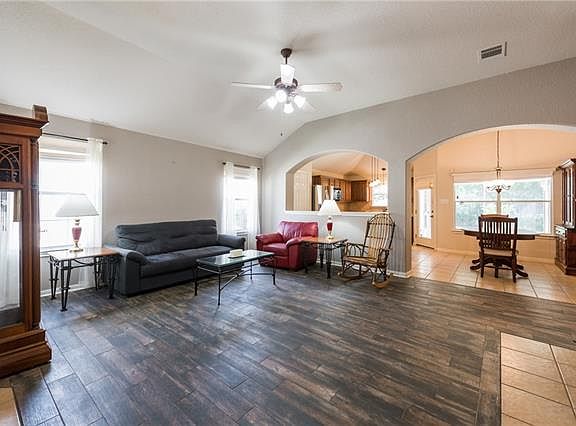 4th image of 206 Newport Landing Pl