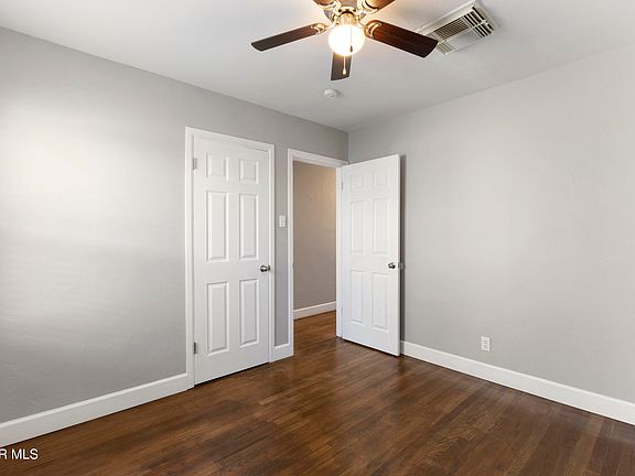 3rd image of 3708 Nashville Ave