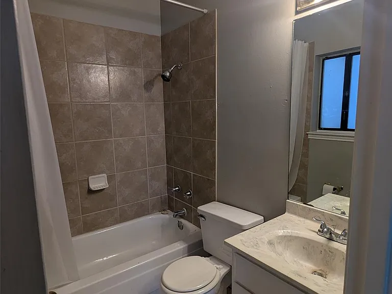 601 Nelray Blvd #11 — Photo 6