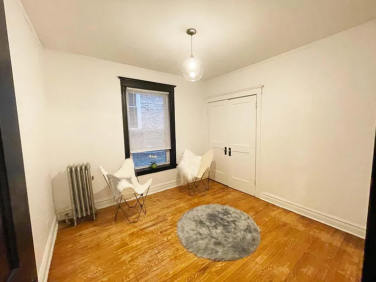 656 E 51st St #1W — Photo 8