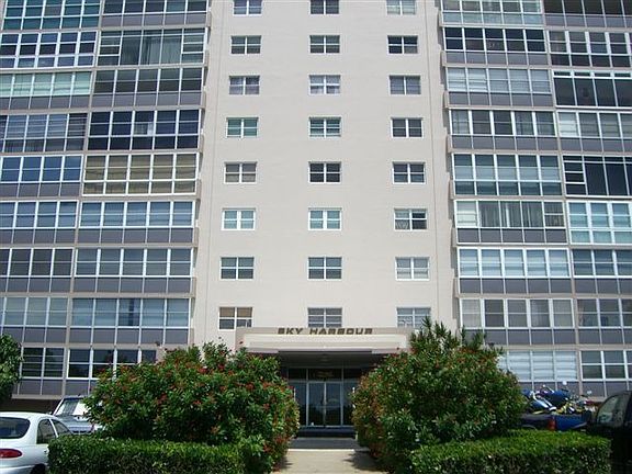 2nd image of 7200 Sunshine Skyway Ln S APT 2B