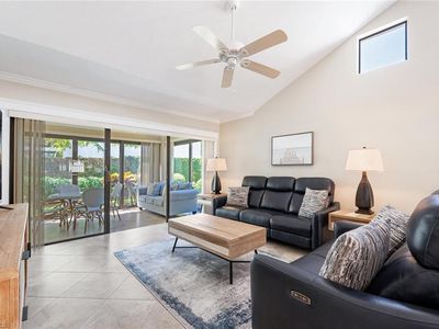 551 Beachwalk CIR #85-0, Naples, FL, 34108
