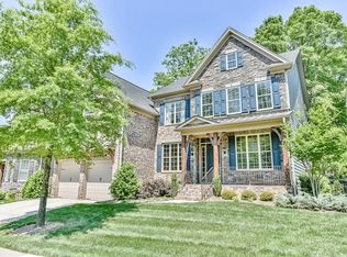 7424 Edenbridge Ln, Charlotte, NC 28226