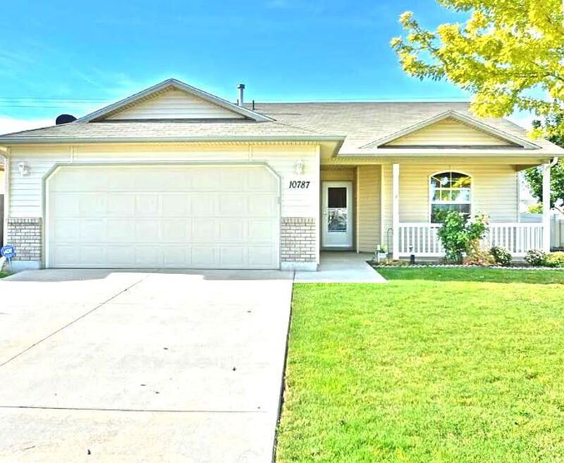 1st image of 10787 Gossamer St