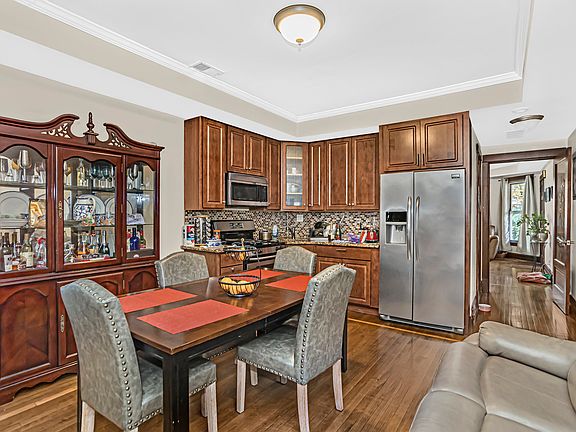 4th image of 3407 N Central Park Ave