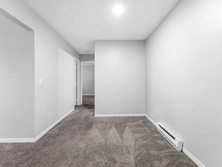 Walnut Woods Apartments — Photo 26
