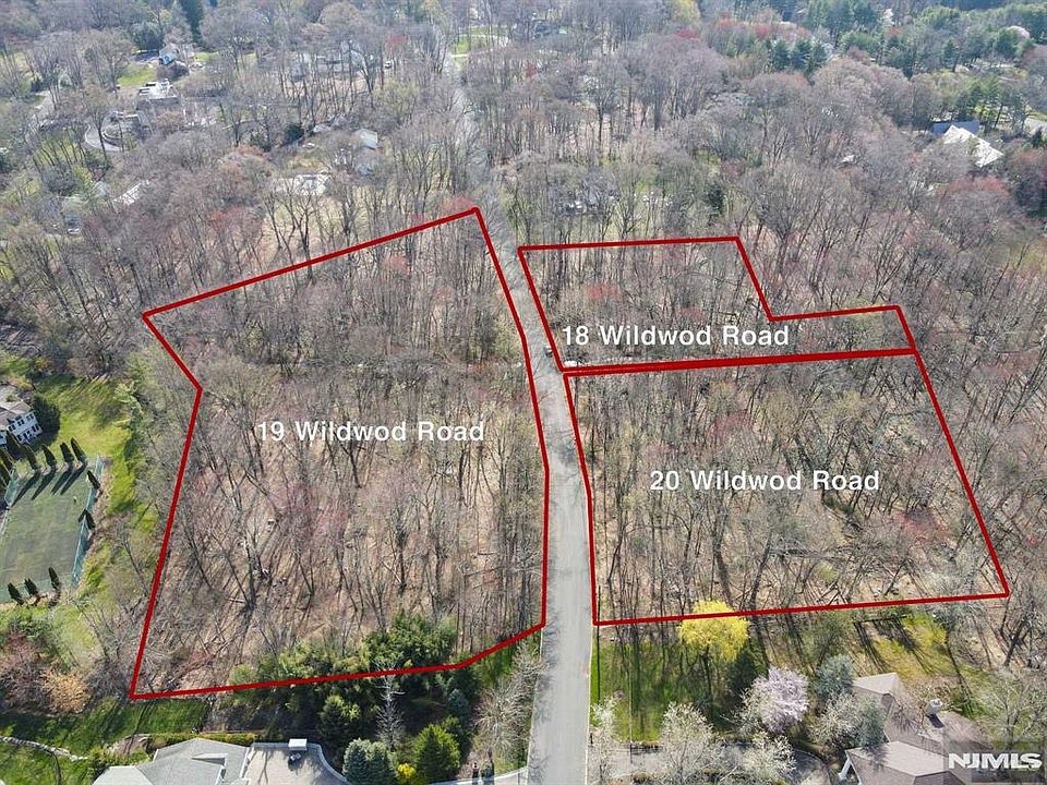 1st image of 19 Wildwood Rd