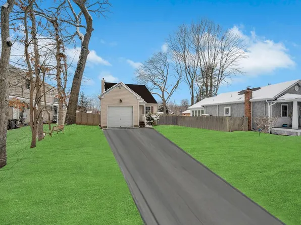 67 Inwood Avenue, Selden, NY 11784