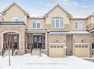 8 Cooley Grv, Hamilton, ON L9K0J7