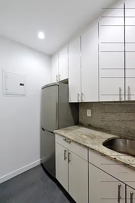 Rented by Aether Property Group | media 17