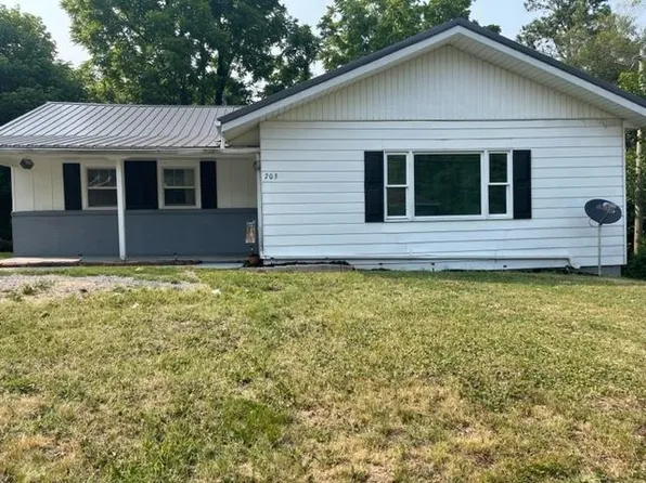 703 W Reservoir Ave, Central City, KY 42330