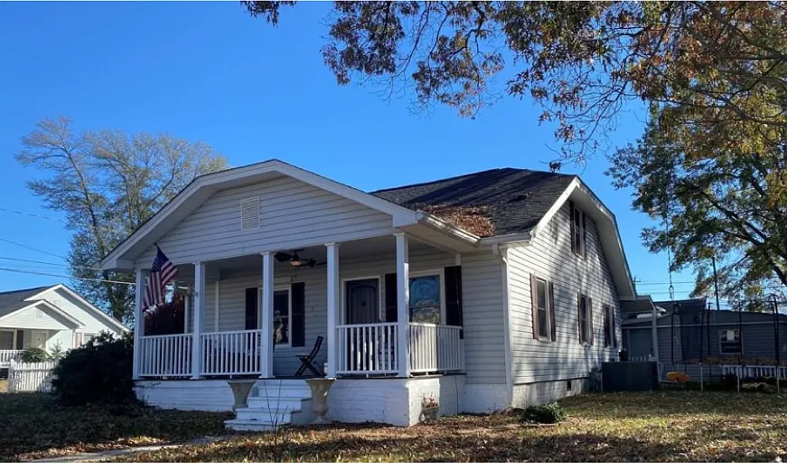 5 bed, 1950 sqft, $850 — Photo 3