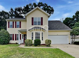6333 Goldenblush Cir, Charlotte, NC 28269
