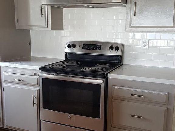 Electric Stove and Hood
