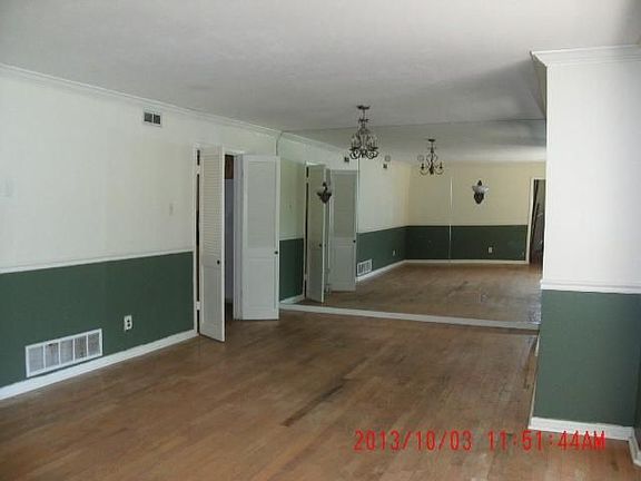 2nd image of 509 Tanglewood Dr S