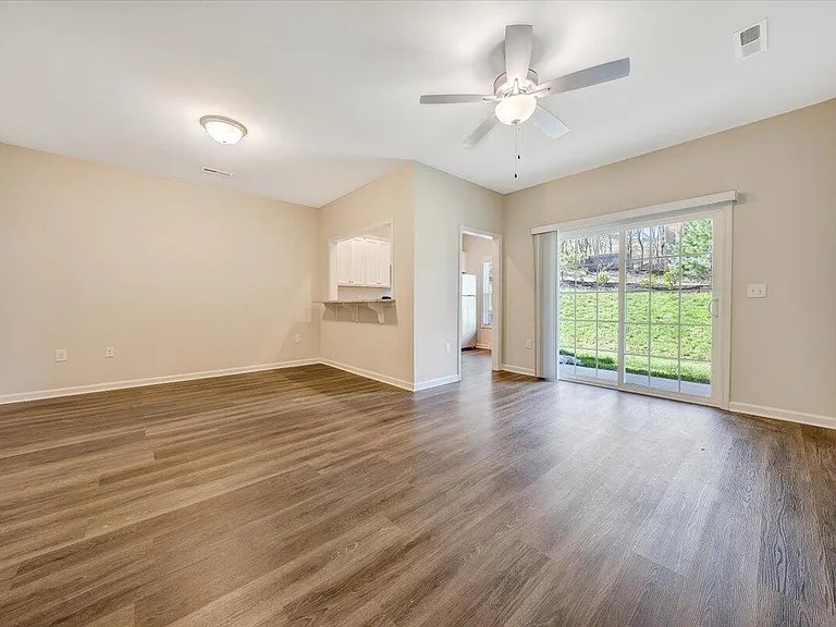 5388 Laurel Crest Ln — Photo 4