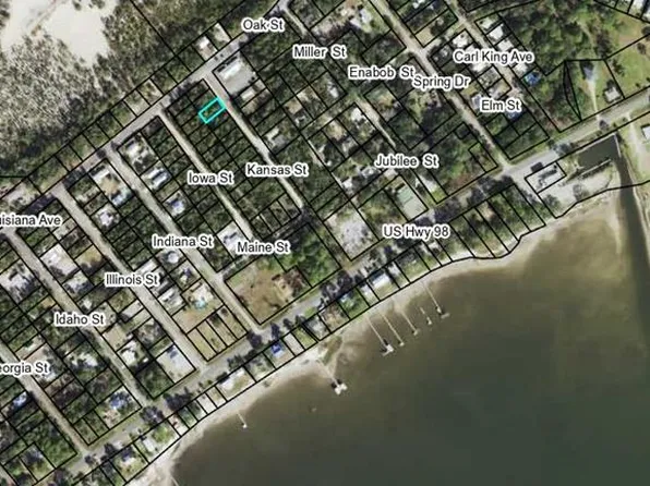 158 Kansas St, Lanark Village, FL 32322