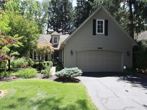 1531 Rockwood Ln, Mishawaka, IN 46545