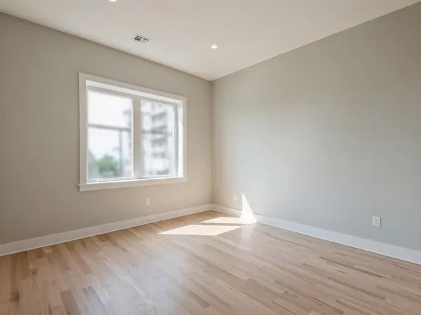 5518 Kennedy Boulevard image 17 of 22