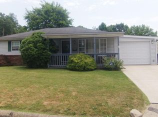 3506 Randolph Dr, Parkersburg, WV 26104