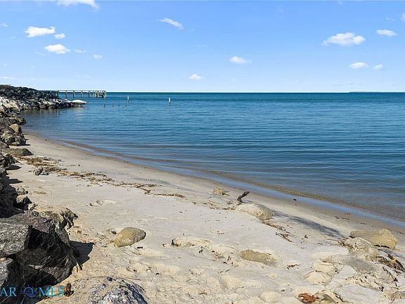 3rd image of 3300 Mob Neck Rd