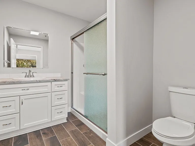 Interior Bathroom at Lakeside Apartments