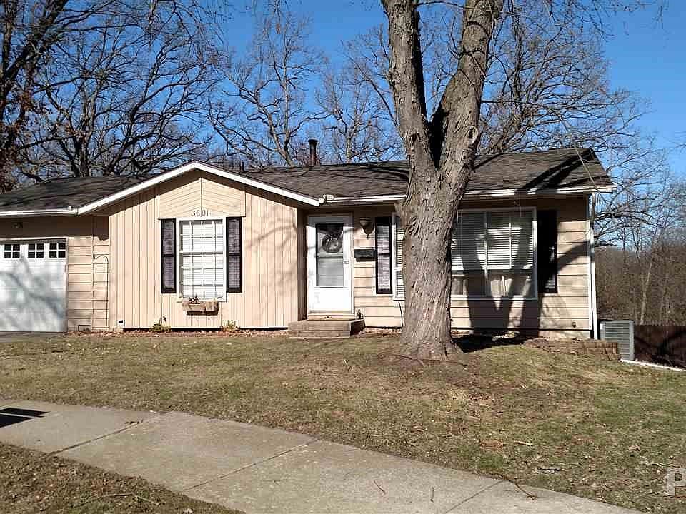 1st image of 3601 W Warwick Dr