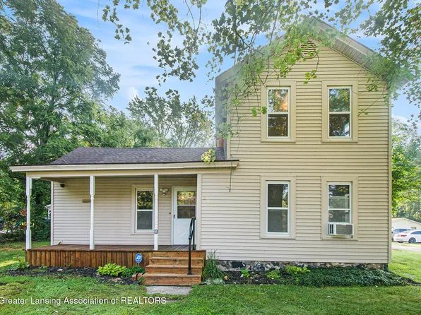 217 S Water St, Stockbridge, MI 49285