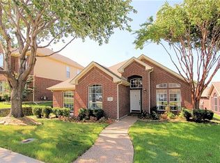 453 Ridge Meade Dr, Lewisville, TX 75067