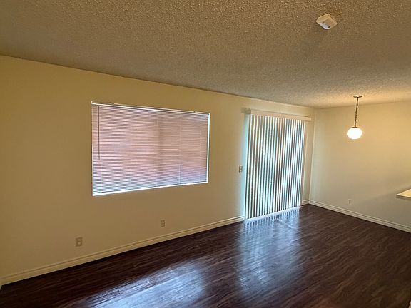 5th image of 344 W Chevy Chase Dr APT 2