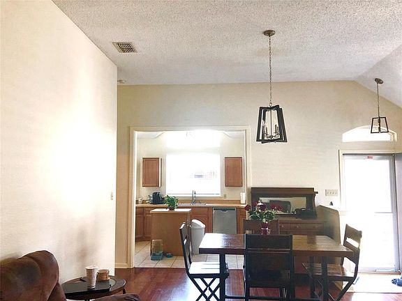 4th image of 2312 Browning Dr
