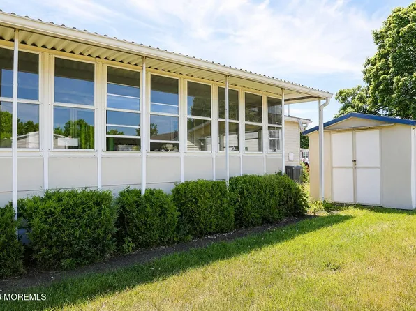 615 Jerome Place, Freehold, NJ 07728