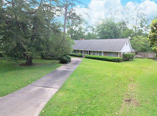 11601 Green Oaks St, Houston, TX 77024