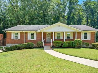 716 Lynn Valley Rd SW, Atlanta, GA 30311